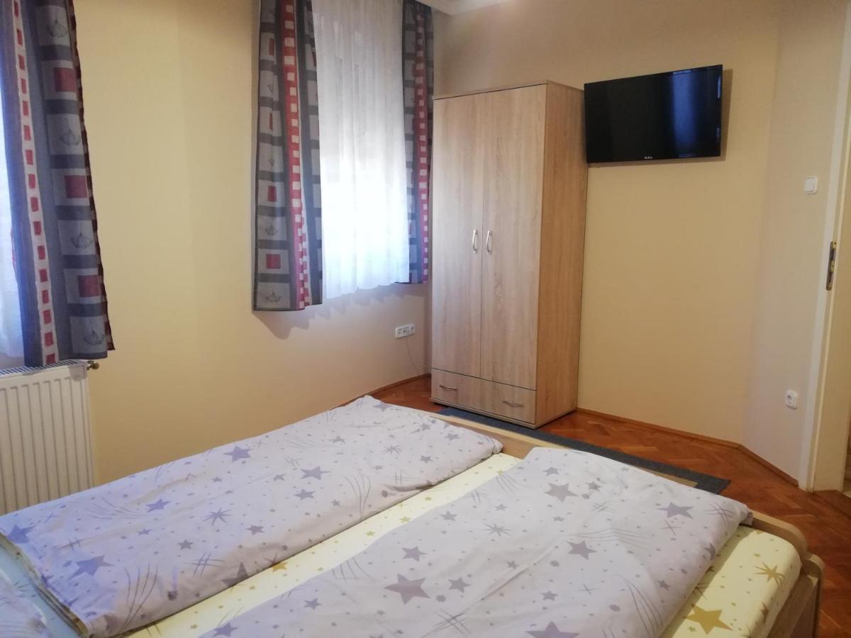 Imola Es Andrea Apartmanhaz Hajdúszoboszló Eksteriør billede